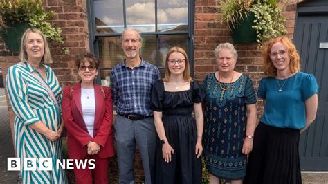 Funding secured for new 24/7 York mental health hub .